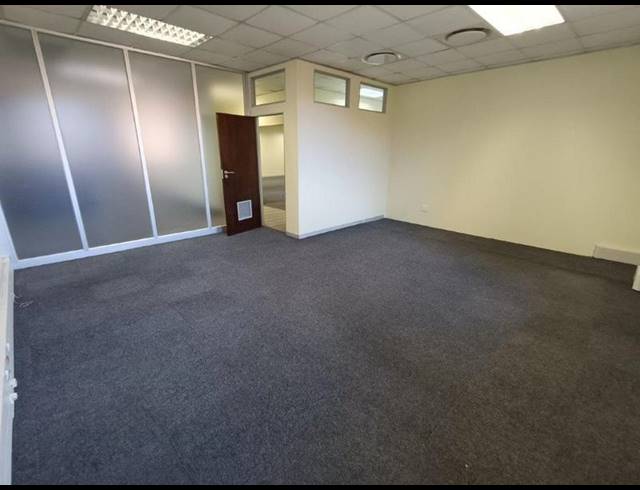 BUSINESS PROPERTY TO RENT IN CONSTANTIA KLOOF